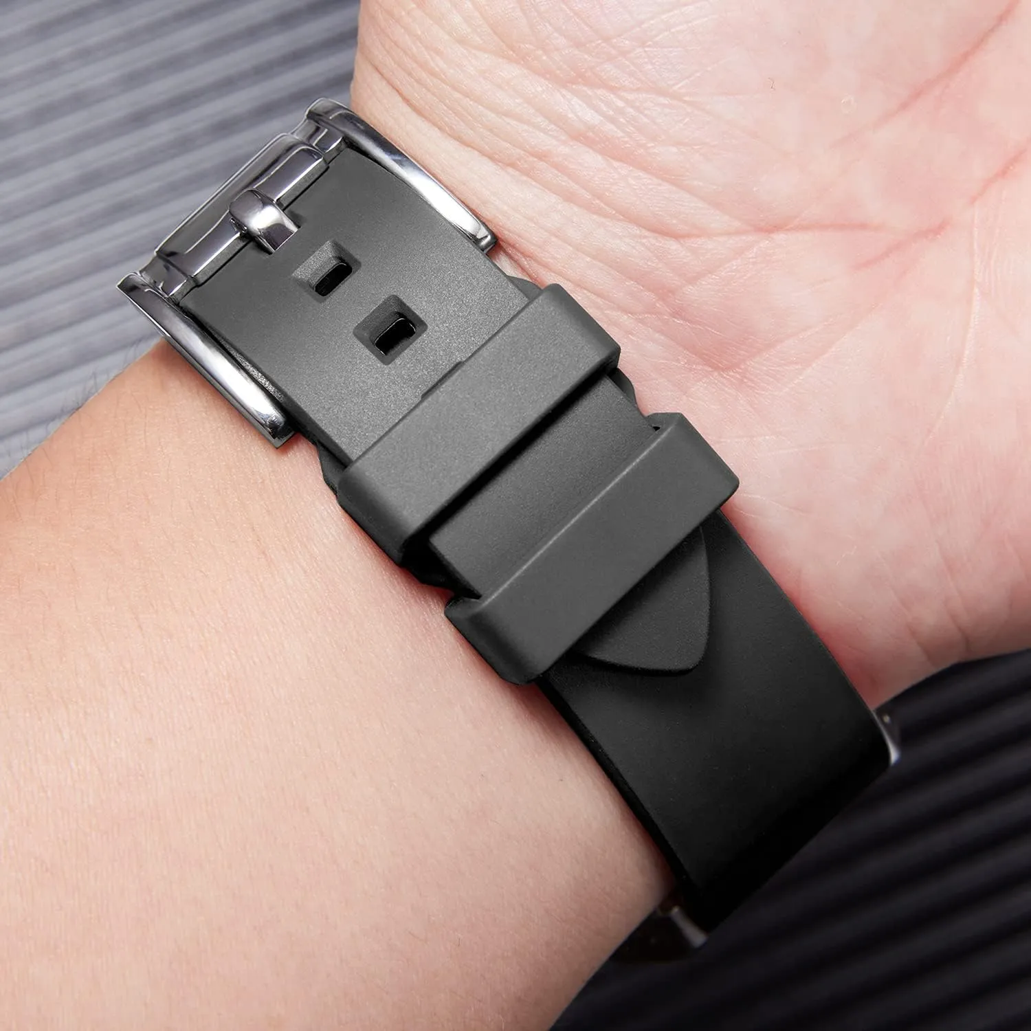 22mm 24mm Rubber Smartwatch Replacement Band Sport Watchbands for Men Women Black/Brown/Blue/Red/Green/Orange BINLUN foil storage ample Silicone Watch Bands Quick Release Fluororubber Watch Straps 19mm 20mm 21mm 