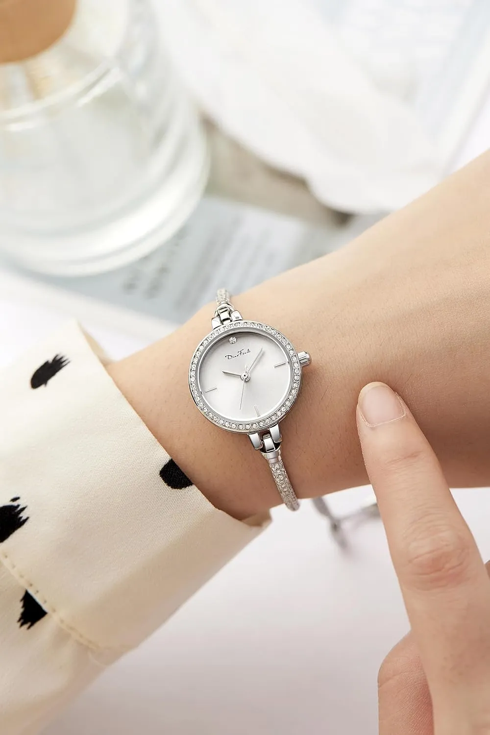 Analog Hexagonal Mini Women Watch viral medieval flash slapstick retrain submission Waterproof Rose Gold Petite Bracelet Watch for Women, Diamond Dress 