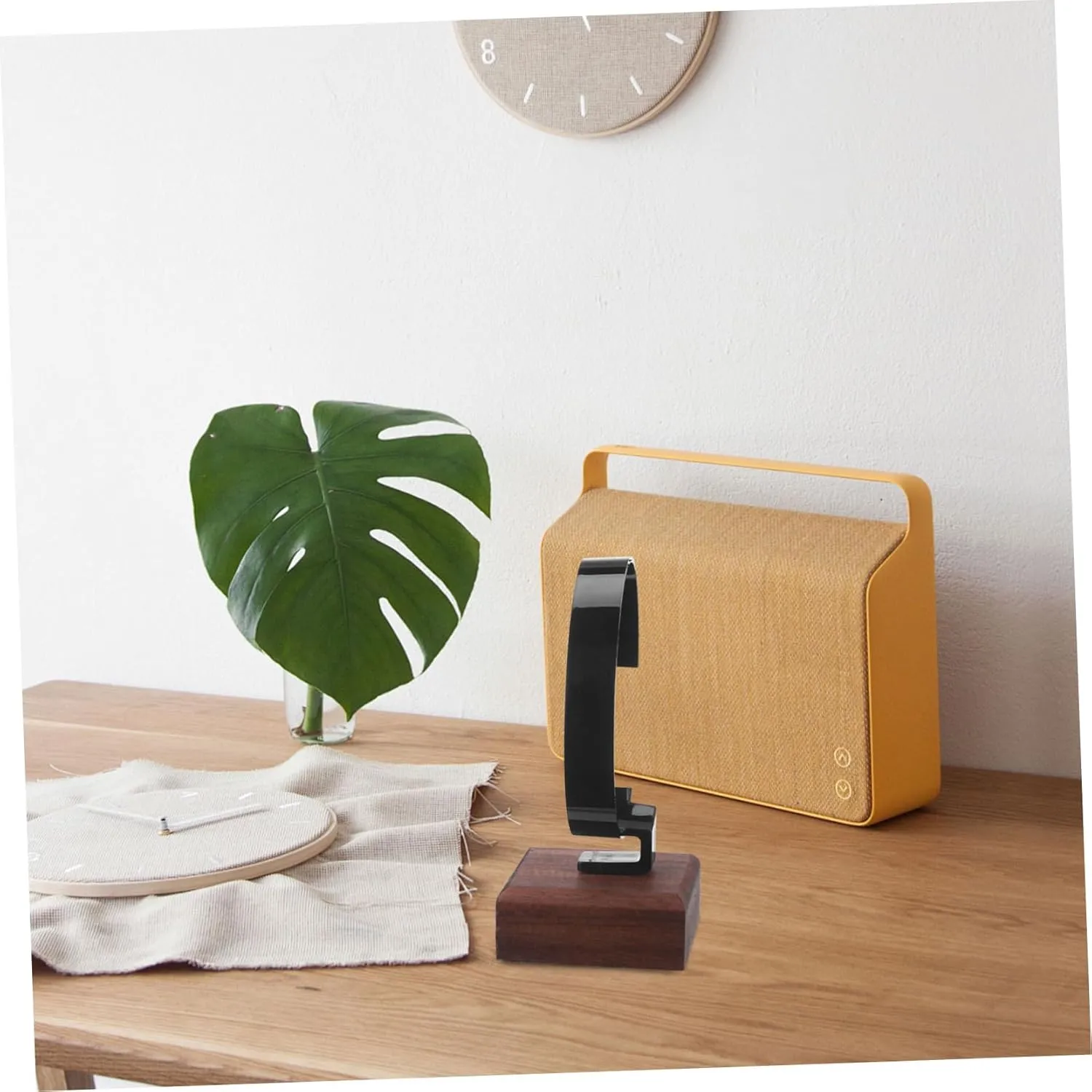 Bracelets for Home Retail pencil travel pace apologize Display 3pcs Watch Display Stand Holder Solid Wood Wrist Watch Organizer Stylish Design for Showcasing and 