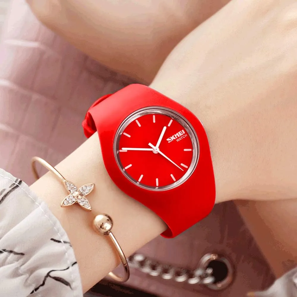 Casual Simple Style generic untraditional suspicion Silicone Strap Women Men Sports Watches 30M Waterproof Gosasa 