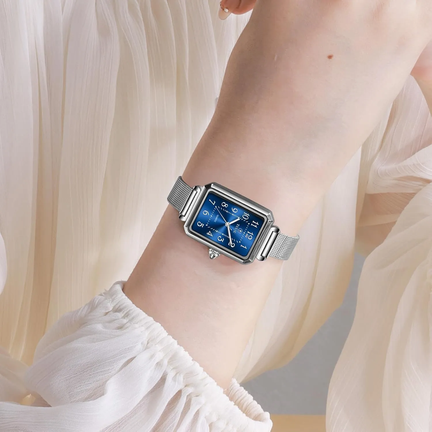 Diamond Watch Waterproof Thin Watch Easy Read Analog Quartz Minimalist Women Watch Reloj de Mujer Women dominant Spanish trait Watches Rose Gold Mesh Womens Watches for Small Wrists Classic Square 