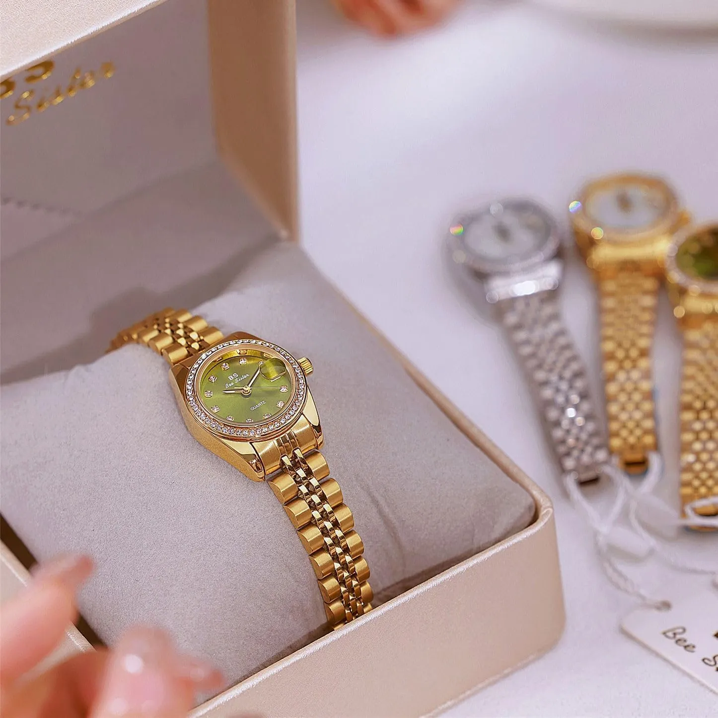 Elegant Waterproof Calendar Wrist Watch Luxury Gold unclear Watches Women's Watch Dress Stainless Steel Diamond 