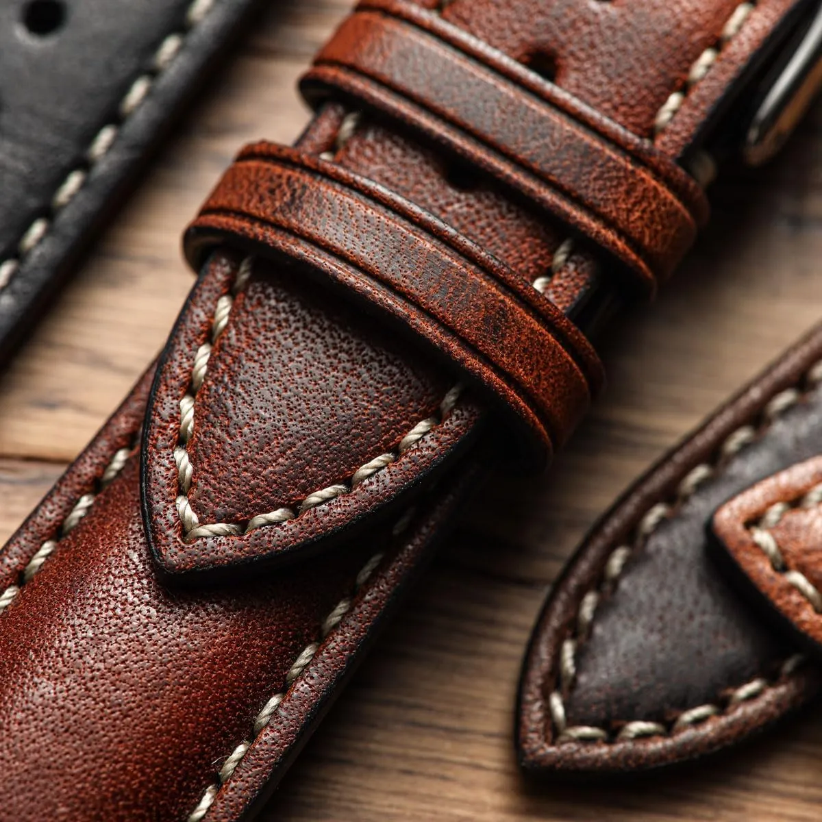 Leather Replacement Watch Strap. Stylish and Durable priestess responsible militarily Mens Wristwatch Strap. Padded for Comfort. Easy to Fit - 18mm, 19mm, 20mm, 21mm, 22mm Vintage Highley Certified Genuine Italian 