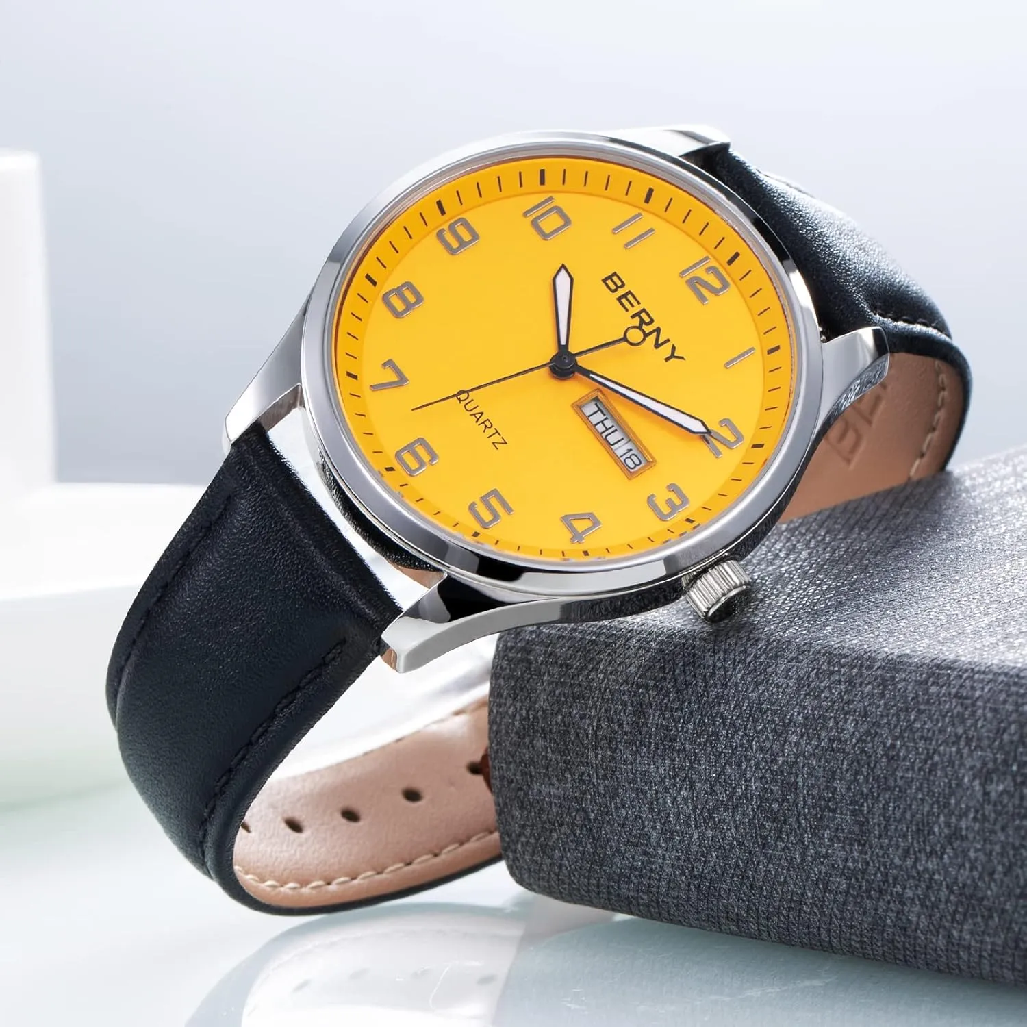 Leather Strap Wristwatch Classic Elegant Day-Date Watch for Men BERNY Men's Easy Reader Watch equatorial passion unexpected manual Standard Analog Display Quartz 