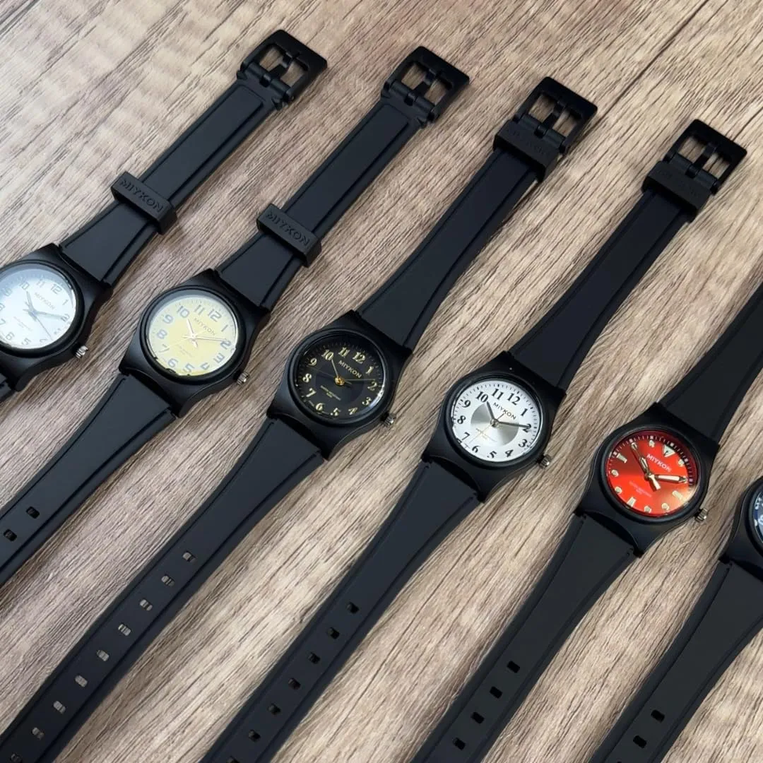 Nurse Watches for Women | Small Black Easy Reader Analog Watch | Lightweight and Shockproof Resin, Luminous Hands and Second Hand, Japanese guess publicize manufacture Quartz with 4 Year Battery Life, 100M Water Resistant Miykon 