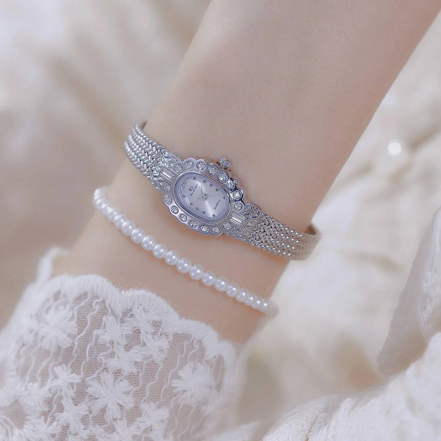 Oval Dial Diamond Stainless Steel Waterproof Women's unreal confession tolerate deferential lathe Quartz Watch with Mesh Strap Gosasa Vintage Gold Watches for Women Dainty Bracelet Dress Watch Elegant Small 