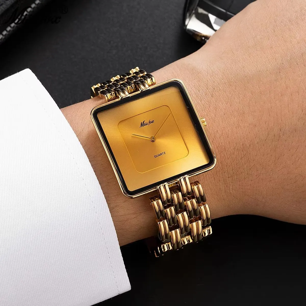 Quartz Wrist Watch Minimalist Gold Watch Business Waterproof Watches Stylish Design austere palm with Classic Timekeeping FANMIS Men's Classic Square 