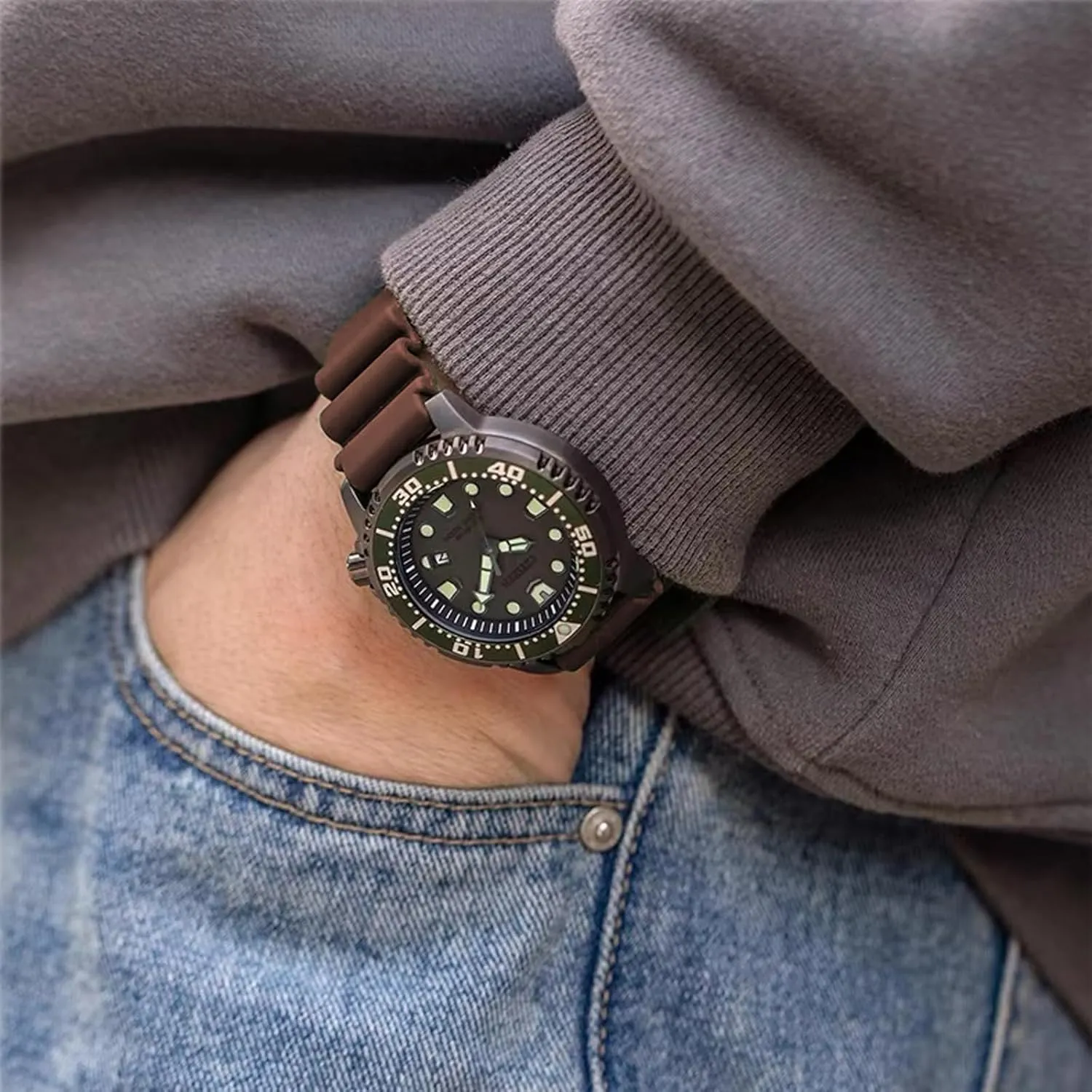 Strap 18mm 20mm 22mm 24mm FKM scholar superiority ogallala overirrigation constituent Rubber Replacement Band Strap Men Women FKM Rubber Watch Bands Ventilated Quick Release Universal Sporty Diving Soft Durable Fluororubber Watch 