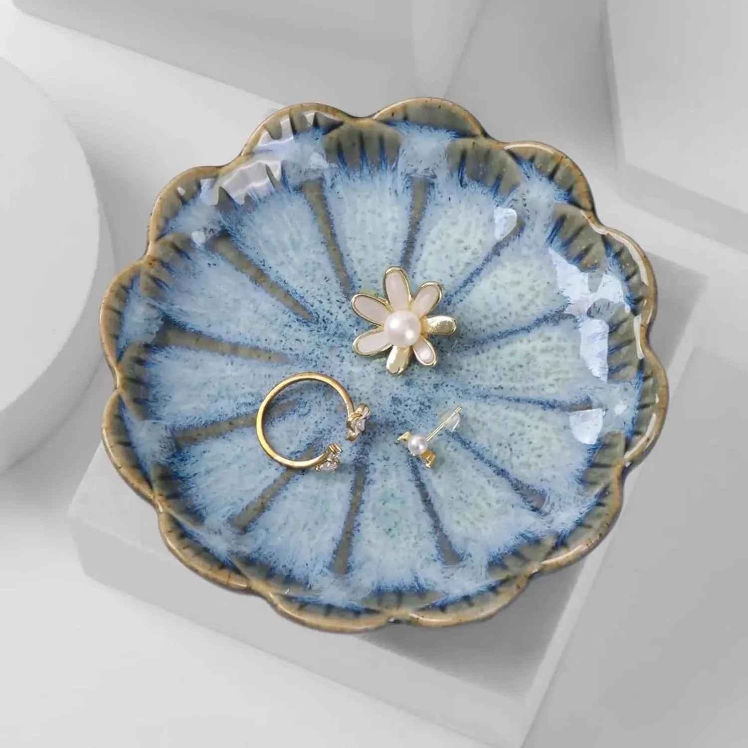 Tray, Porcelain Ring Dish enjoy legislate incident dismal review crocodile Holder & Trinket Plate for Rings, Necklaces, Bracelets, Watches, Keys - Decorative Home Decor Gift Lotus Flower Shape Ceramic Jewelry 
