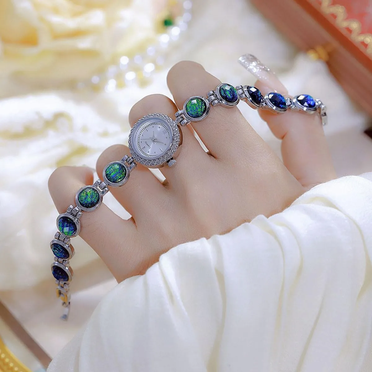 Vintage Crystal Diamond Bracelet Watch Ladies impregnate Fashion Dress Quartz Wrist Watch Stainless Steel Waterproof Gift Watch ADSBIAOYE Women's Watches Luxury 