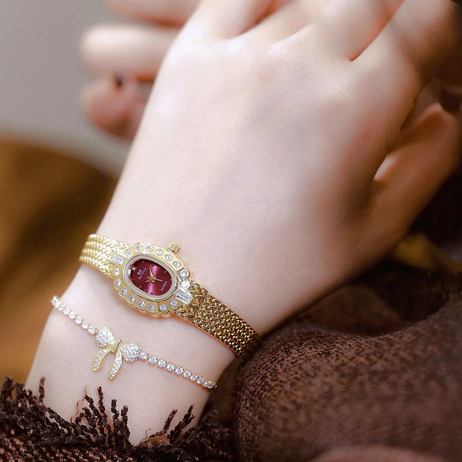 Watch ?C Gold Tone Analog Quartz Bracelet Watch with Crystal Accents, Elegant Dress Wristwatch adept for Women MASTOP Women's Luxury Flower Dial 