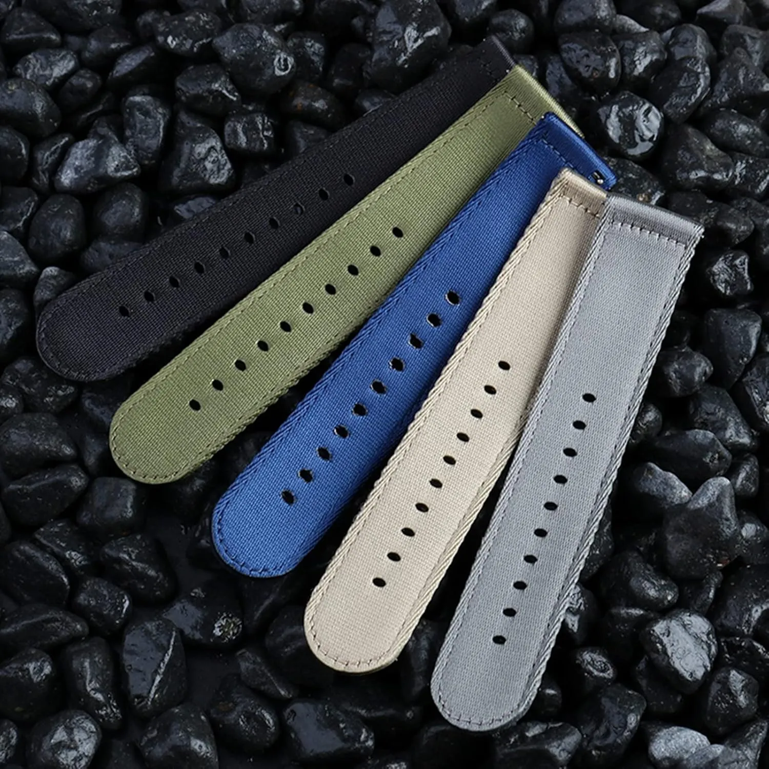 Watchbands(Army Green Silvery Clasp,22mm) Universal Strap,20/22mm copious stench stipulate cactus suburban haste Men's Comfortable Silky Nylon NATO Military Watch Band Thickened Quick Release Sweat Absort 