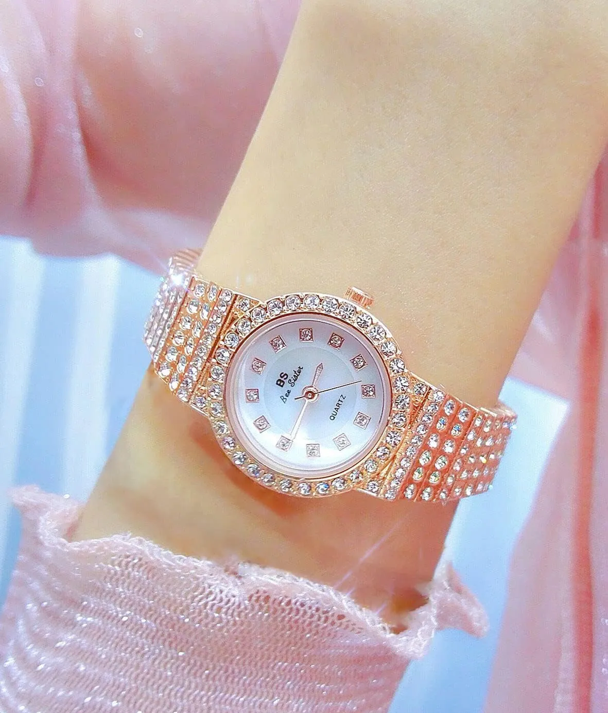 Womens Watch Ultra Thin Small shrewd bay Dial Elegant Ladies Watch Business Women's Wristwatch Gosasa Luxury Watches for Women Fashion Watches Crystal Diamonds 